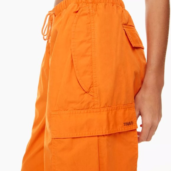 ARITZIA -BRAND NEW Tna Squad Pocket Parachute Pant  —  Sunstone Orange - Large - Picture 4 of 7